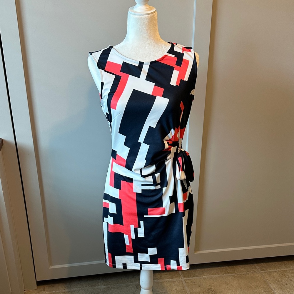 VENUS Black and Red Abstract Mini Dress